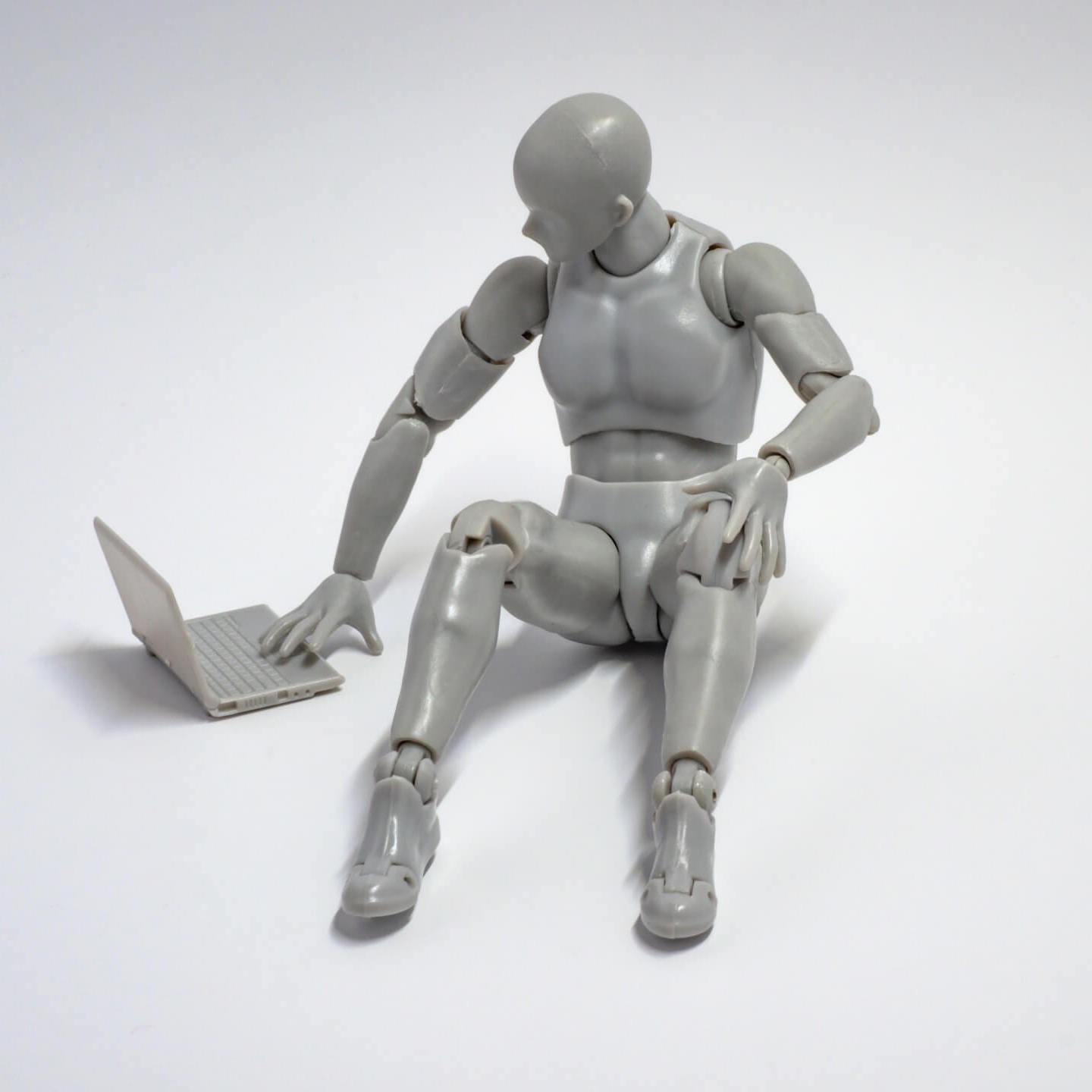 What deleting 7738 emails taught me about life